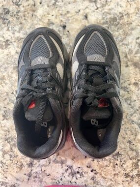 Youth New Balance 9060 Sneakers